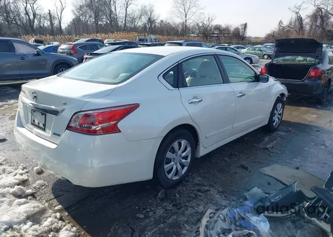 2013 Nissan Altima 2.5 S из США, поврежденный, VIN 1N4AL3AP3DC918750